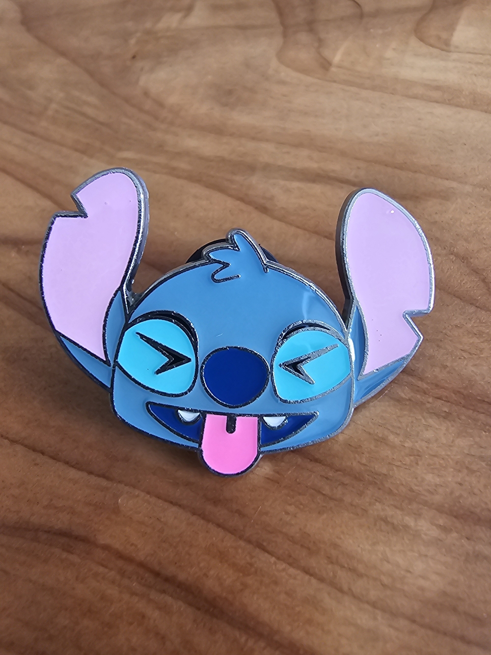 Disney Blue and Pink Stitch Character Enamel Pin - Picture 2 of 3